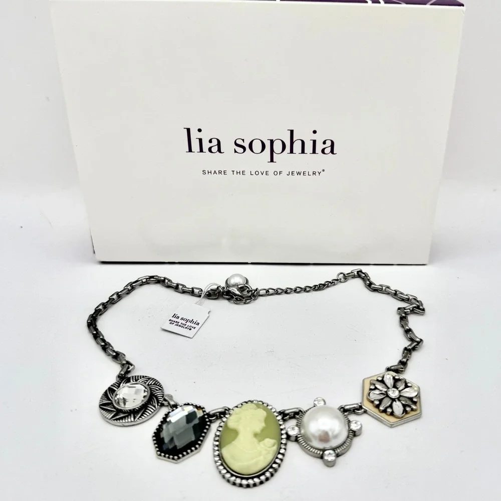 Retirired Lia Sophia Nostalgia Necklace Cameo Crystal Pearl 15–19" Vintage Look - Picture 8 of 9